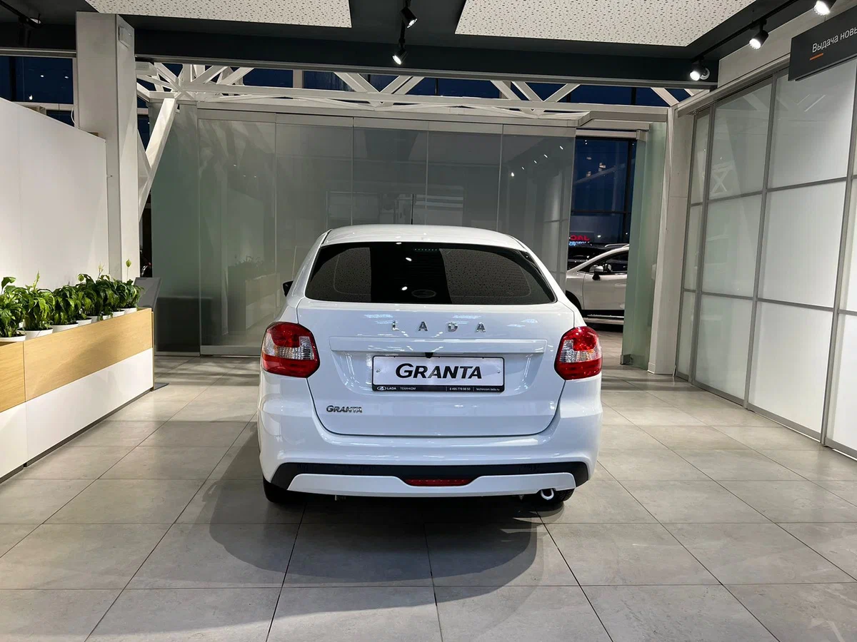 Lada Granta Лифтбек в Тольятти - фото №4