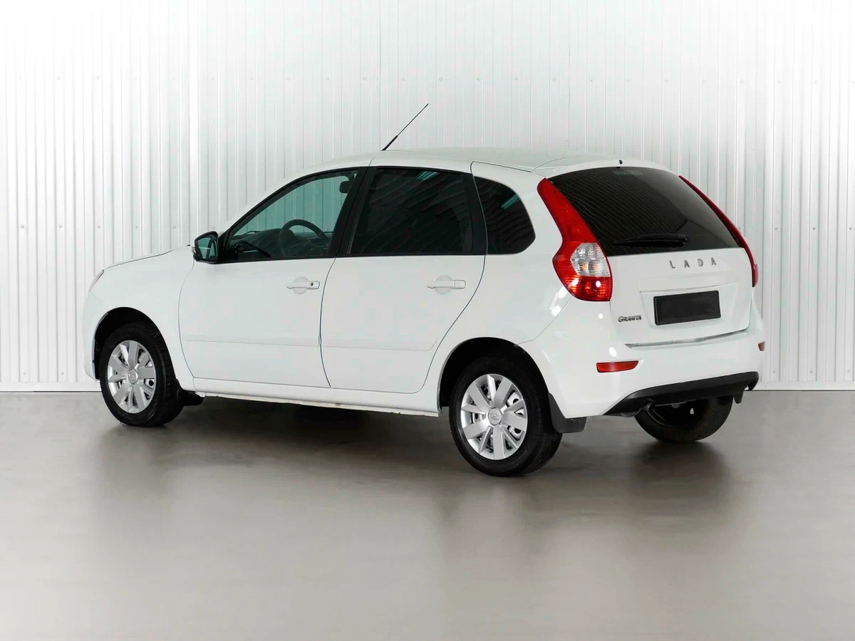 Lada Granta Хэтчбек в Тольятти - фото №2